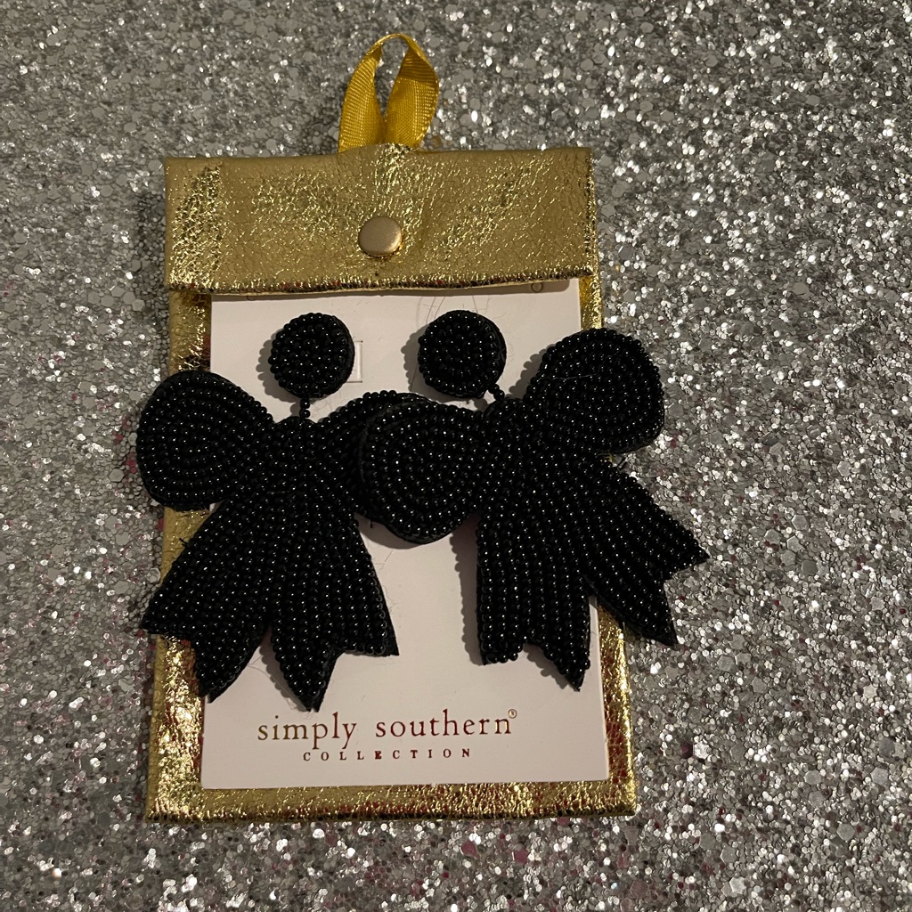 Simply Southern Bow Earrings 9$